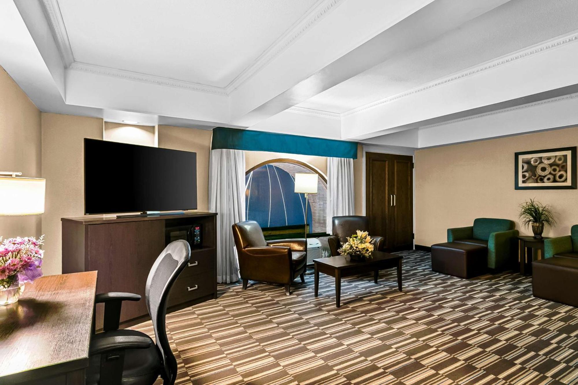 Best Western Downtown Садбері Екстер'єр фото