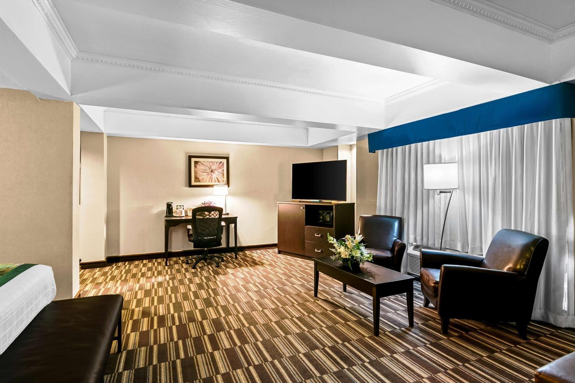 Best Western Downtown Садбері Екстер'єр фото