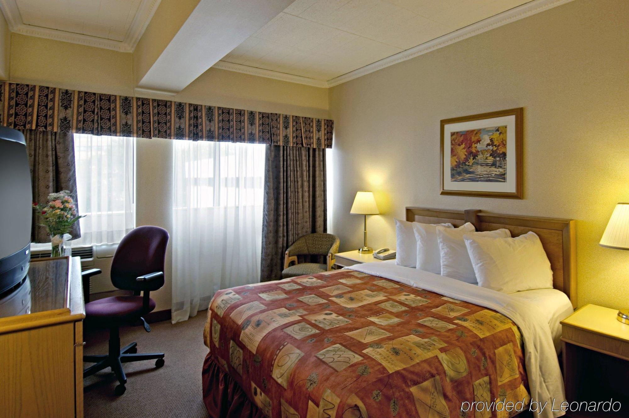 Best Western Downtown Садбері Номер фото