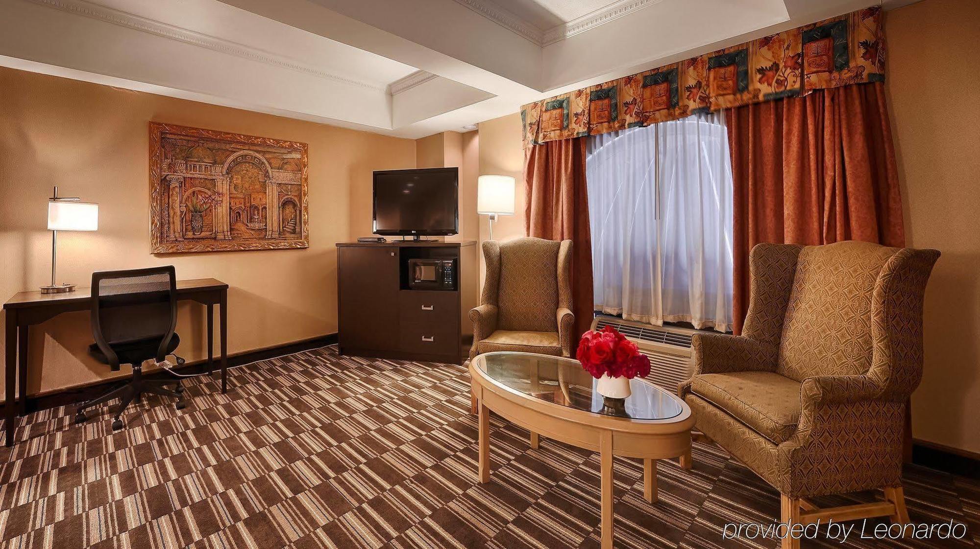 Best Western Downtown Садбері Екстер'єр фото